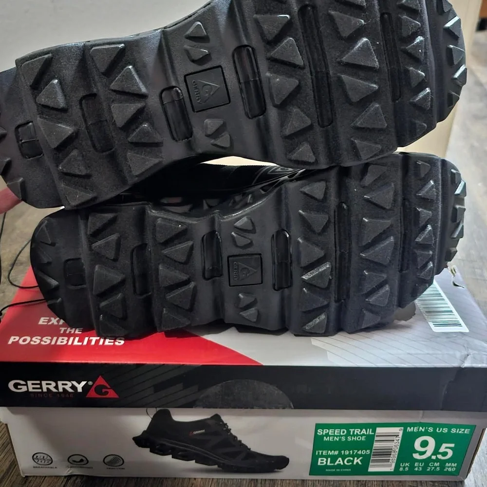 Gerry Mens Sneakers Speed Trail Black Shoe New In Box size 9.5